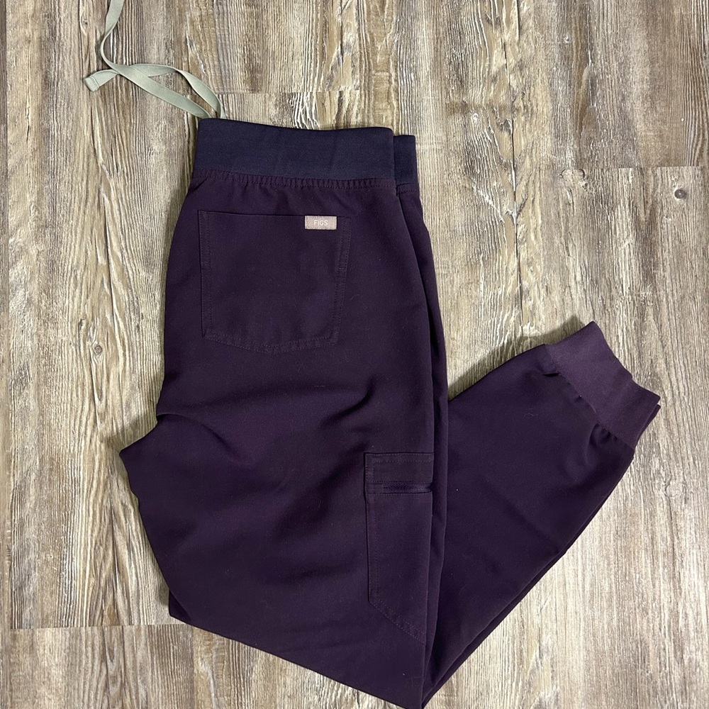 Figs women’s Zamora jogger scrub pants